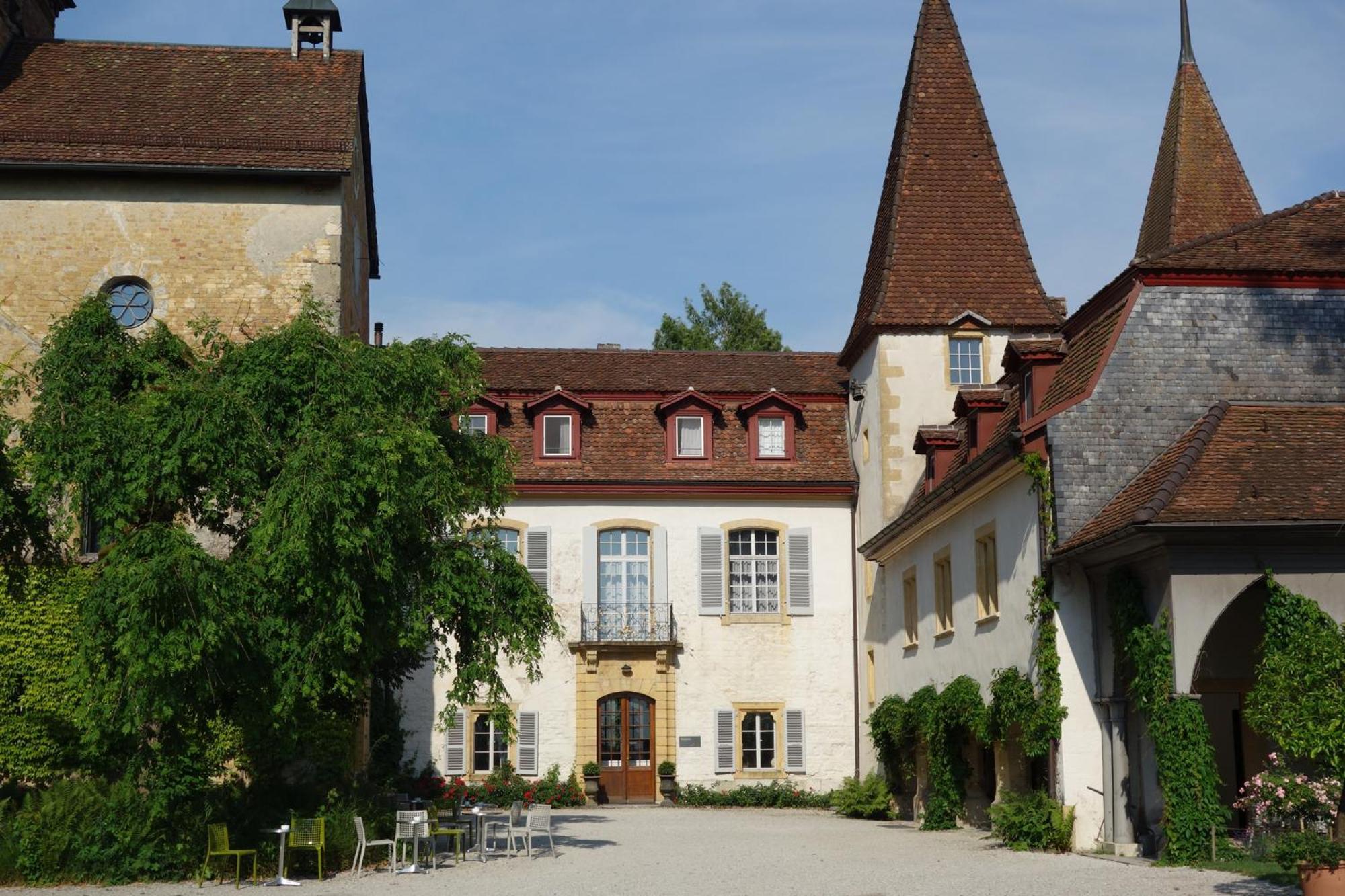 Hotel Schloss Münchenwiler Murten Exterior foto