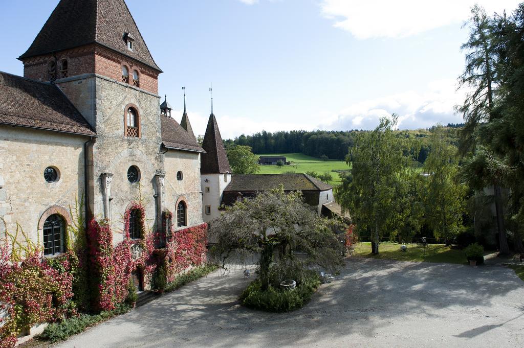 Hotel Schloss Münchenwiler Murten Exterior foto